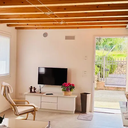 Villavecchia Bed & Breakfast Castegnero