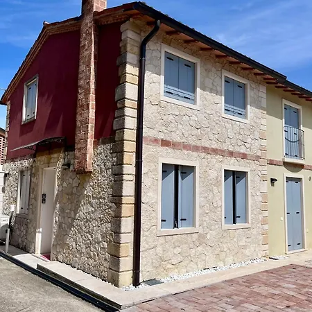 Villavecchia 3* Castegnero