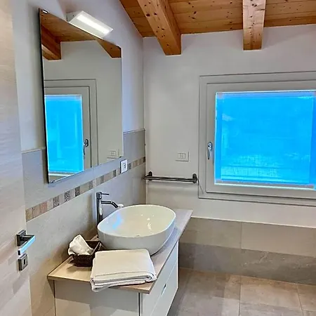 Villavecchia 3* Castegnero